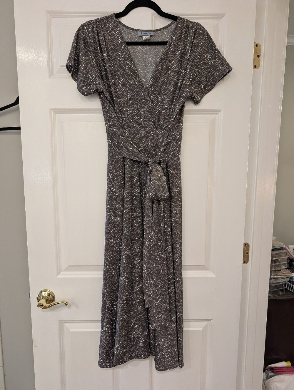 Karina Dresses Margaret Faux Wrap Midi dress Gray Dots EUC XL